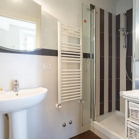 Small & Charming 1-Br Apt Florence Buitenkant foto